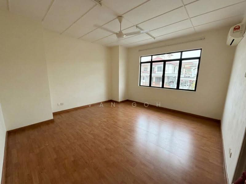 Rumah Berkembar untuk Dijual di Taman Mutiara Indah (Puchong) - Evan Goh - Living Room - PropertyGuru.com.my