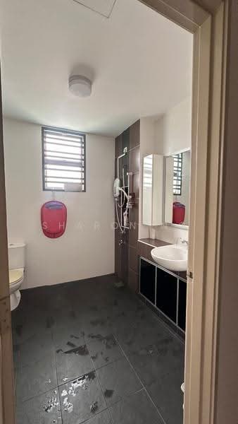 2-storey Terraced House for Sale in Setia Tropika (Johor Bahru) - Sharon Ng - Bathroom - PropertyGuru.com.my