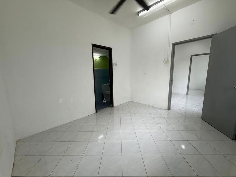 Apartment for Sale at Pangsapuri Putra Indah - Keyna Halim - Interior - PropertyGuru.com.my