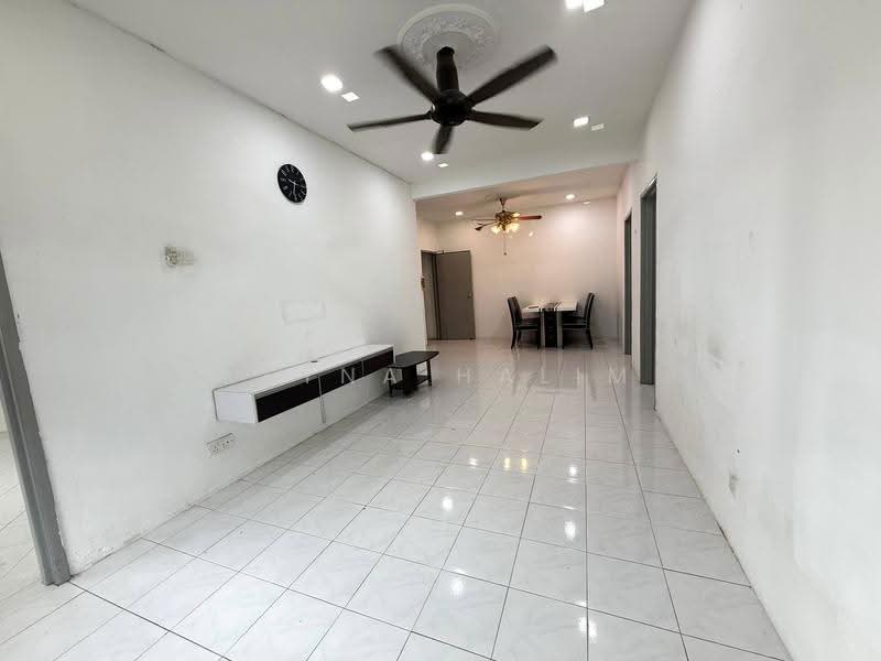 Apartment for Sale at Pangsapuri Putra Indah - Keyna Halim - Living Room - PropertyGuru.com.my