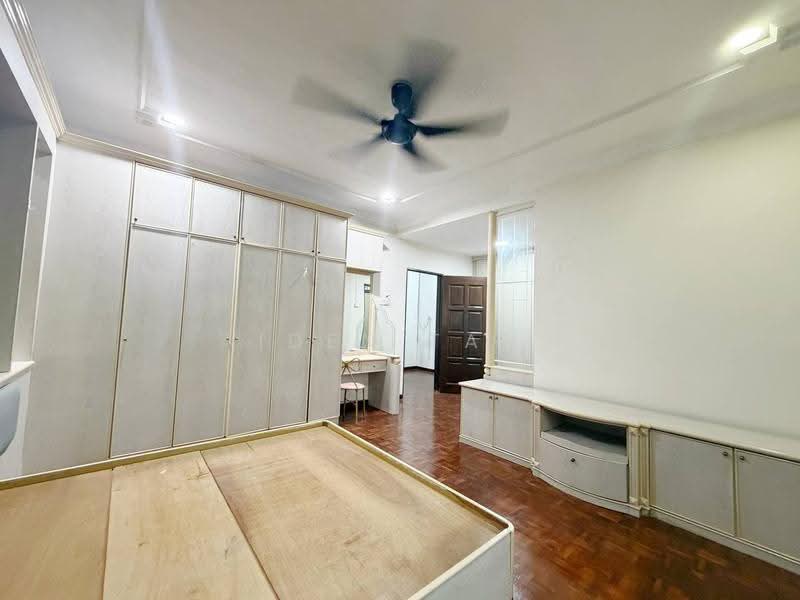 2-storey Terraced House for Sale in Taman Skudai Baru (Skudai) - Iden Tan - Bedroom - PropertyGuru.com.my