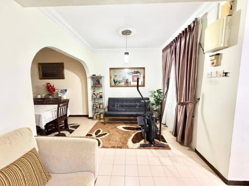2-storey Terraced House for Sale in SS7 (Petaling Jaya) - Afiqah zaidi - Living Room - PropertyGuru.com.my
