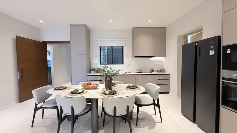 Condominium for Sale at Waterstone - Vivian Sim - Kitchen - PropertyGuru.com.my