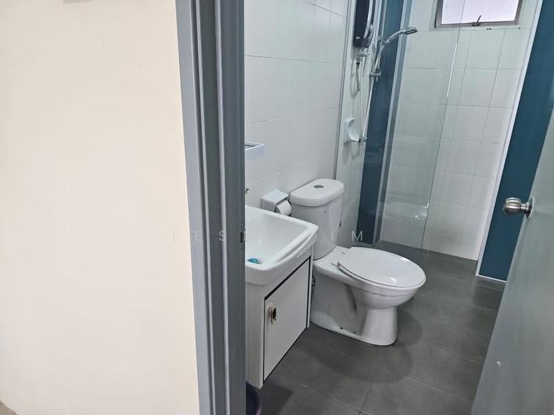 Kediaman Servis untuk Disewa di Putra Majestik - Lesli Yim - Bathroom - PropertyGuru.com.my