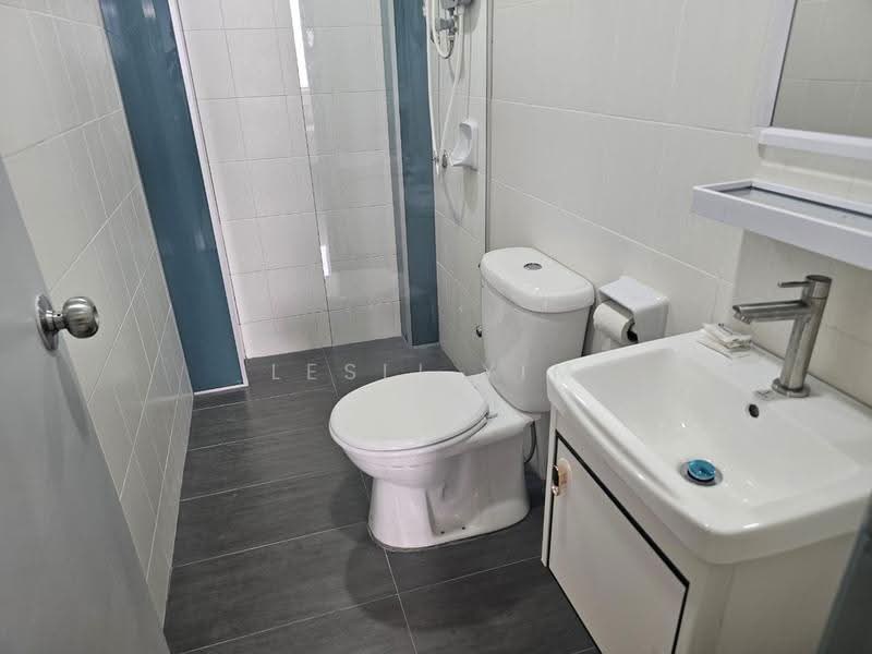 Kediaman Servis untuk Disewa di Putra Majestik - Lesli Yim - Bathroom - PropertyGuru.com.my