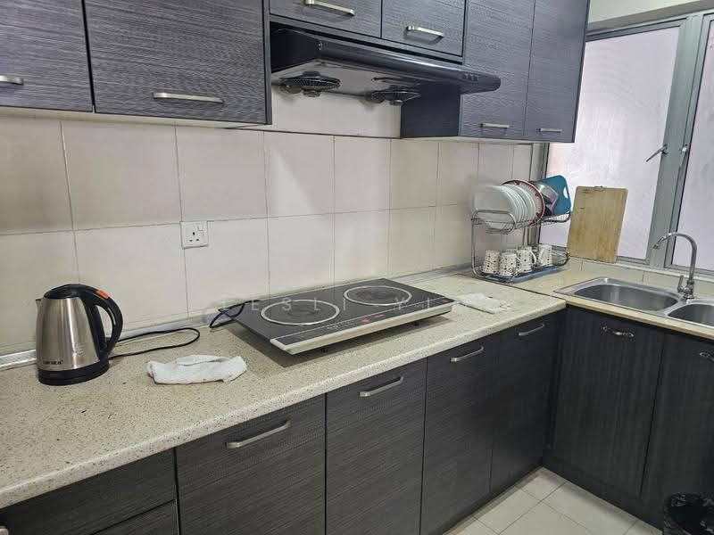 Kediaman Servis untuk Disewa di Putra Majestik - Lesli Yim - Kitchen - PropertyGuru.com.my