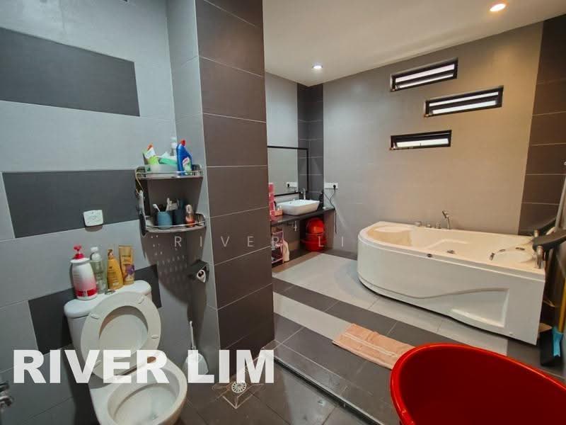 Bungalow House for Sale in Juru (Penang) - River Lim - Bathroom - PropertyGuru.com.my