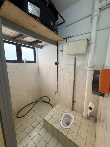 Pejabat untuk Disewa di Seksyen 17 (Petaling Jaya) - Desmond Tang - Bathroom - PropertyGuru.com.my