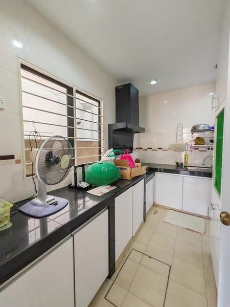 Semi-Detached House for Sale in Taman Mutiara Indah (Puchong) - Evan Goh - Kitchen - PropertyGuru.com.my