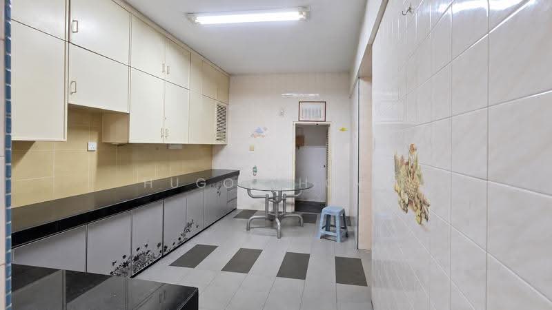 Rumah Teres 2-Tingkat untuk Dijual di Taman Overseas Union (Taman Oug) (Jalan Klang Lama (Old Klang Road)) - Hugo Chong - Kitchen - PropertyGuru.com.my