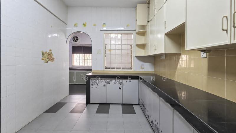 Rumah Teres 2-Tingkat untuk Dijual di Taman Overseas Union (Taman Oug) (Jalan Klang Lama (Old Klang Road)) - Hugo Chong - Kitchen - PropertyGuru.com.my