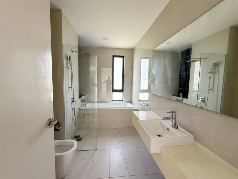 Rumah Teres untuk Dijual di Iskandar Puteri (Nusajaya) (Johor) - Jovel Lim - Bathroom - PropertyGuru.com.my