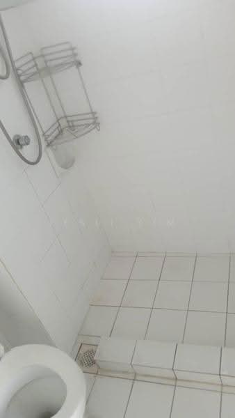 Kondominium untuk Disewa di Vista Millennium Condominium - Lesli Yim - Bathroom - PropertyGuru.com.my