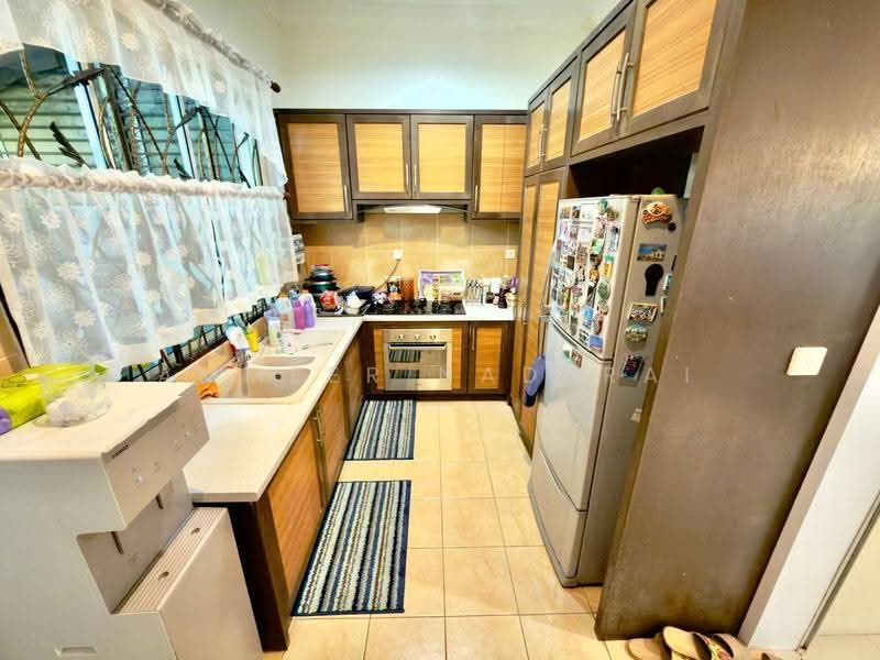 Semi-Detached House for Sale in Seksyen 9 (Kota Damansara) - Ammeer Nadzrai - Kitchen - PropertyGuru.com.my