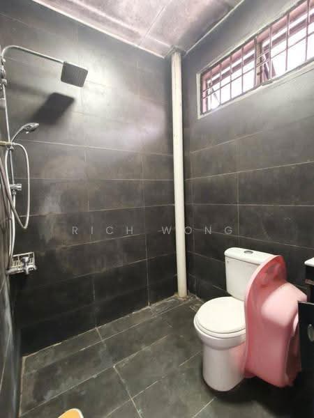 Rumah Teres 1.5-Tingkat untuk Dijual di Masai (Johor) - Rich Wong - Bathroom - PropertyGuru.com.my