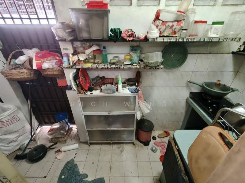 Rumah Teres 1.5-Tingkat untuk Dijual di Masai (Johor) - Rich Wong - Kitchen - PropertyGuru.com.my