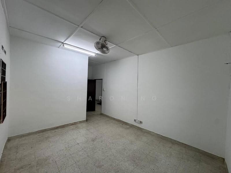 Semi-Detached House for Sale in Taman Dato Penggawa Barat (Tampoi) - Sharon Ng - Interior - PropertyGuru.com.my