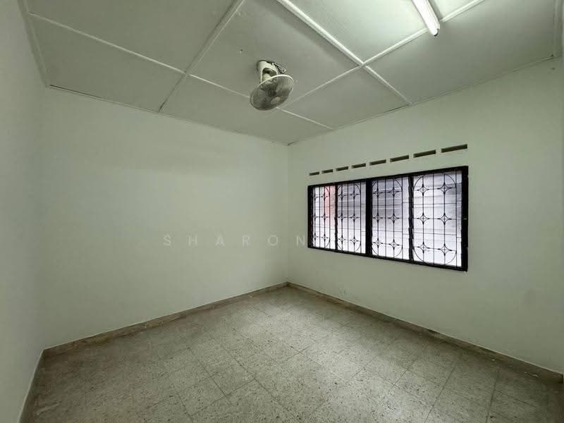 Semi-Detached House for Sale in Taman Dato Penggawa Barat (Tampoi) - Sharon Ng - Interior - PropertyGuru.com.my