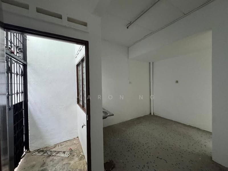 Semi-Detached House for Sale in Taman Dato Penggawa Barat (Tampoi) - Sharon Ng - Interior - PropertyGuru.com.my