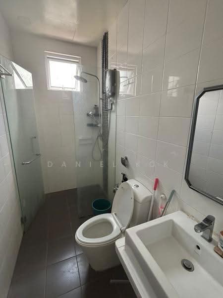 Kediaman Servis untuk Disewa di Vue Residences - Daniel Kok - Bathroom - PropertyGuru.com.my