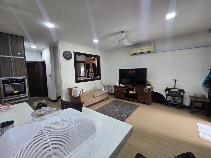 2-storey Terraced House for Sale in Putra Heights (Subang Jaya) - Josh Chong - Living Room - PropertyGuru.com.my