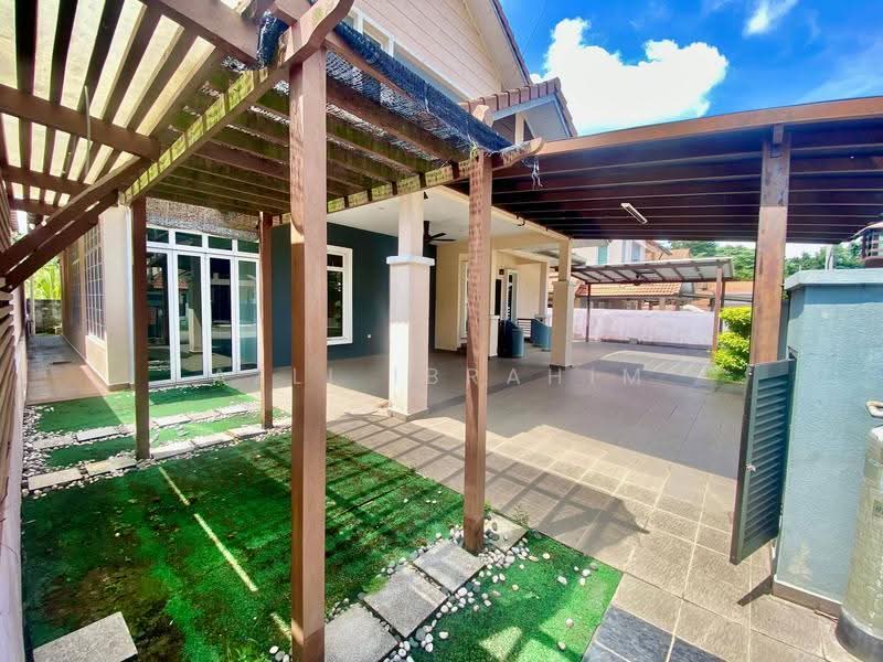 Bungalow House for Sale in Sungai Merab (Dengkil) - Azli Ibrahim - PropertyGuru.com.my