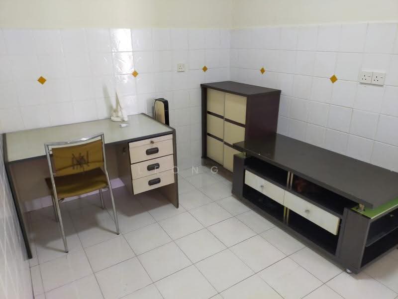 Condominium for Rent at Putra Place Condominium - Leong . - Study - PropertyGuru.com.my
