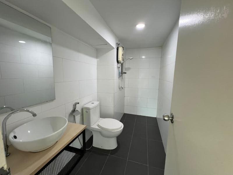 Kondominium untuk Disewa di My Loft @ Empire City - Alan Tai - Bathroom - PropertyGuru.com.my