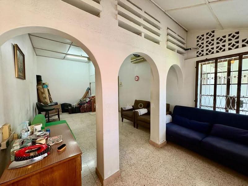 Rumah Berkembar untuk Dijual di Jelutong (Penang) - Ping Koay - Living Room - PropertyGuru.com.my