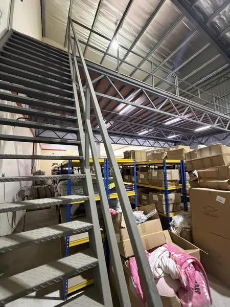 Warehouse for Rent in Kawasan Perindustrian Budiman (Cheras) - Dennix Chin - Interior - PropertyGuru.com.my