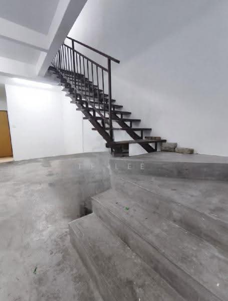 2-storey Terraced House for Sale in Bandar Springhill (Jimah) - TF Lee - Interior - PropertyGuru.com.my
