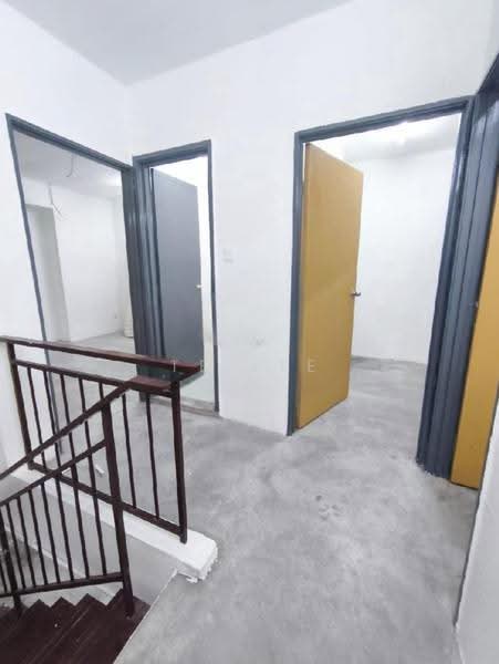 2-storey Terraced House for Sale in Bandar Springhill (Jimah) - TF Lee - Interior - PropertyGuru.com.my