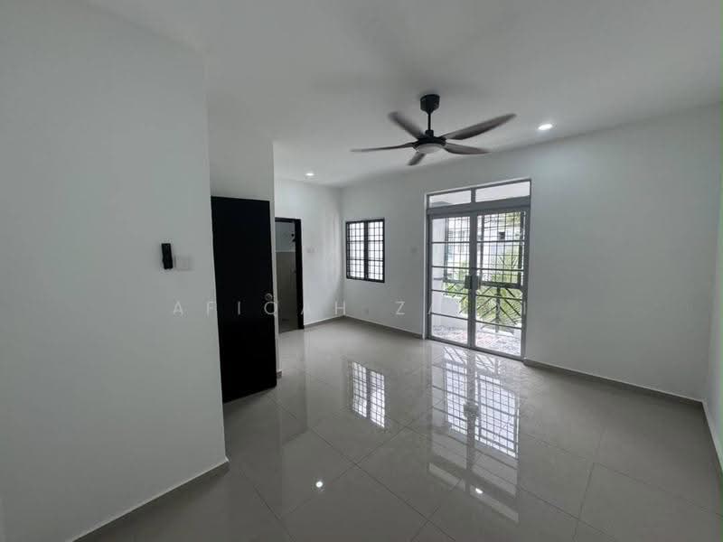 Rumah Teres 2-Tingkat untuk Dijual di Subang Jaya (Selangor) - Afiqah zaidi - PropertyGuru.com.my