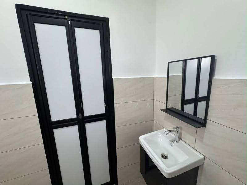Rumah Teres 2-Tingkat untuk Dijual di Subang Jaya (Selangor) - Afiqah zaidi - Bathroom - PropertyGuru.com.my