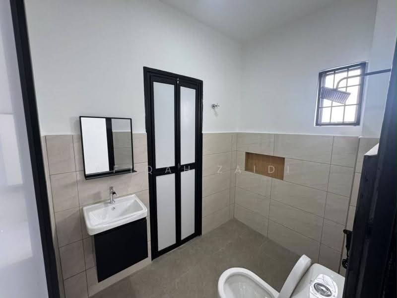 Rumah Teres 2-Tingkat untuk Dijual di Subang Jaya (Selangor) - Afiqah zaidi - Bathroom - PropertyGuru.com.my