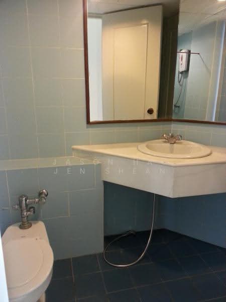 Apartment for Rent at Desa Mar Vista - Jason Hau Jen Shean - Bathroom - PropertyGuru.com.my