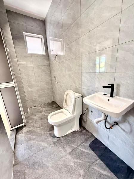 Rumah Teres 2-Tingkat untuk Dijual di Permas Jaya (Johor Bahru) - Jet Pang - Bathroom - PropertyGuru.com.my