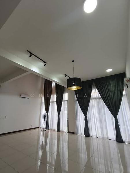 Rumah Berkembar untuk Dijual di Eco Sanctuary (Telok Panglima Garang) - Chloe Tan - Living Room - PropertyGuru.com.my