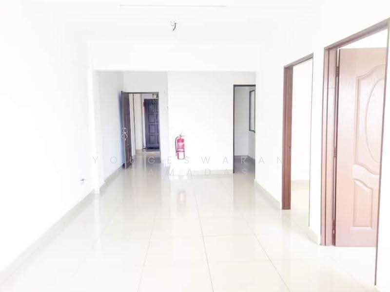 Pangsapuri untuk Dijual di Golden Villa - YOUGESWARAN RAMADAS - Corridor - PropertyGuru.com.my