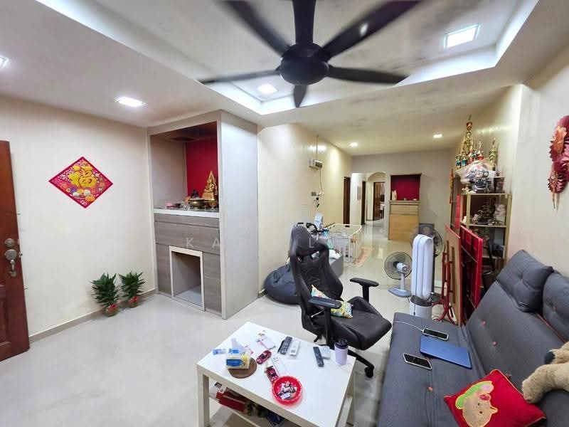 1-storey Terraced House for Sale in Bukit Indah (Iskandar Puteri (Nusajaya)) - Karl Lim - Living Room - PropertyGuru.com.my