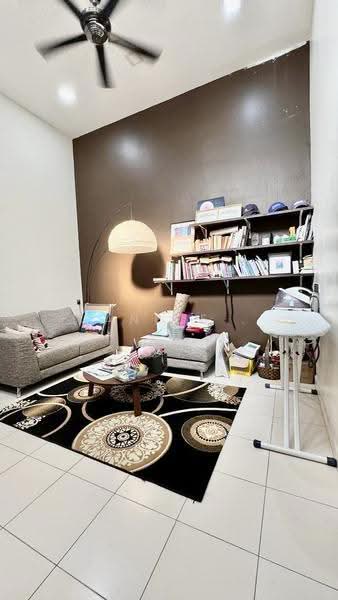 Rumah Teres 2-Tingkat untuk Dijual di Taman Nusa Idaman (Iskandar Puteri (Nusajaya)) - Janice . - Living Room - PropertyGuru.com.my