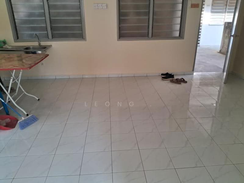 Flat for Sale at 9B Taman Sri Idaman - Leong . - Interior - PropertyGuru.com.my