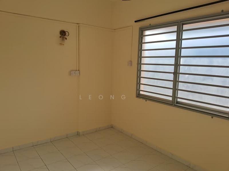 Flat for Sale at 9B Taman Sri Idaman - Leong . - Interior - PropertyGuru.com.my