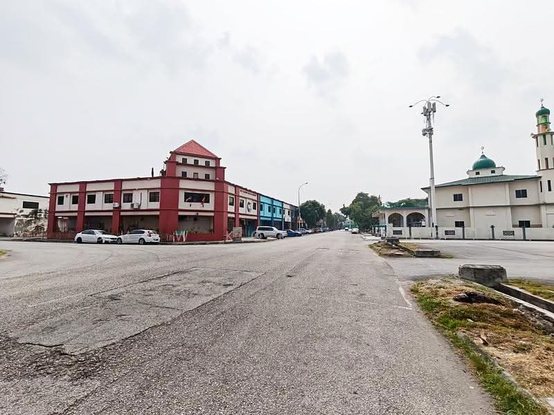 Kilang untuk Disewa di Seksyen 33 (Shah Alam) - Chow Kok Toong - Exterior - PropertyGuru.com.my