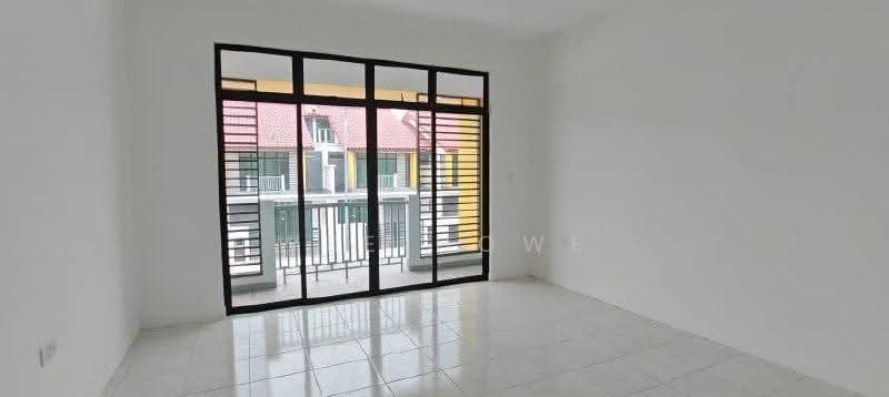 Rumah Teres 2-Tingkat untuk Dijual di Bandar Dato Onn (Tebrau) - Wee Howe - Balcony - PropertyGuru.com.my