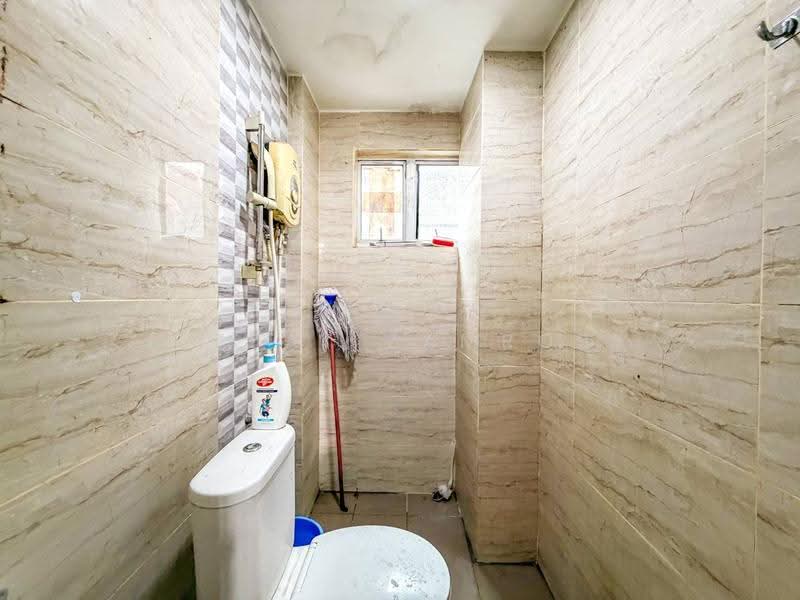 Condominium for Sale at Sri Hijau - Izzat Zamros - Bathroom - PropertyGuru.com.my