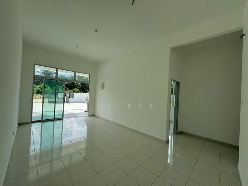 Rumah Teres 1-Tingkat untuk Dijual di Batu Pahat (Johor) - Lee Kee - Living Room - PropertyGuru.com.my