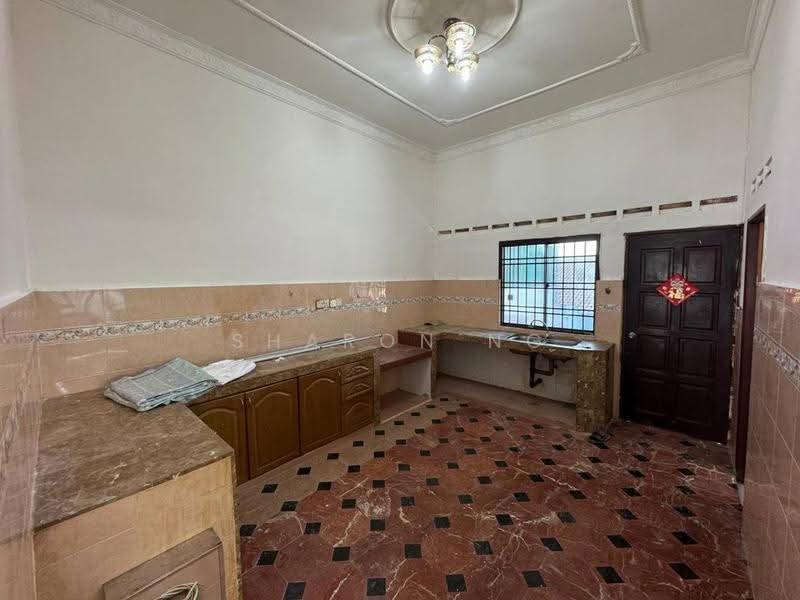 Semi-Detached House for Sale in Skudai (Johor) - Sharon Ng - Kitchen - PropertyGuru.com.my