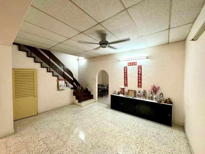 Rumah Teres 2-Tingkat untuk Dijual di Jelutong (Penang) - Ping Koay - Living Room - PropertyGuru.com.my
