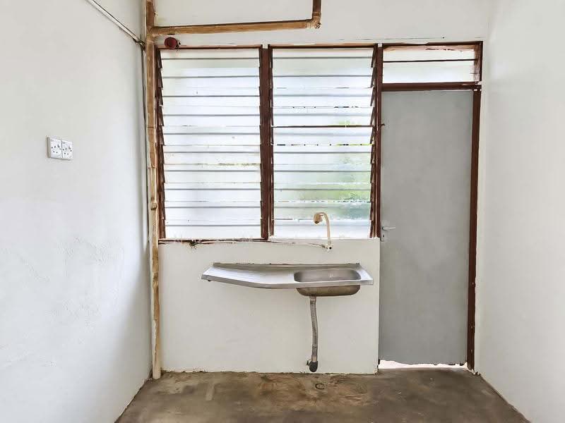 Rumah Flat untuk Dijual di Taman Bukit Rawang Jaya - N. Melisa - Interior - PropertyGuru.com.my